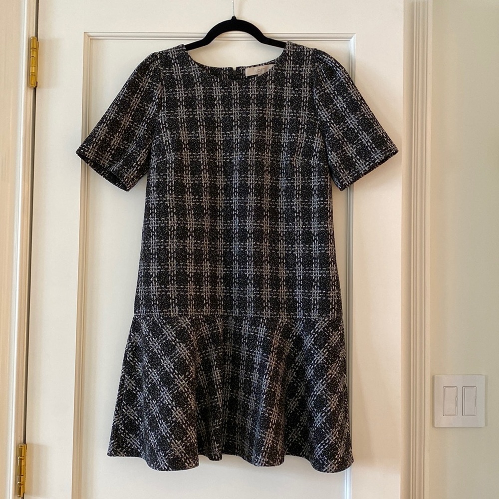 LOFT Black & Cream Shift Dress with Sleeves